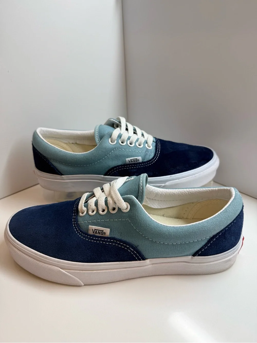 Vans Era Low Top Two-Tone Blue Suede & Canvas Skate Shoes Sneakers M6.5W8
